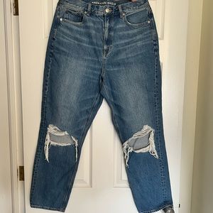 American Eagle High Rise Mom Jean Size 10